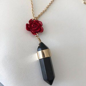 Black onyx or onyx-like necklace with rose